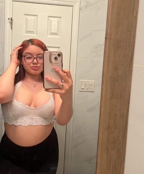 Sesy Dadoll sexy star img