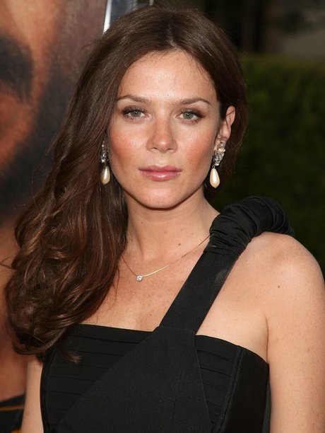 Anna Friel free pornstar photo
