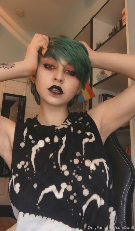 Gremlinbxtch pornstar nude pics