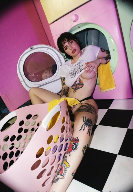 Anisa Jomha nice model galleries