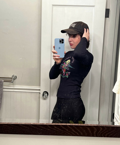 Anisa Jomha sex star galleries