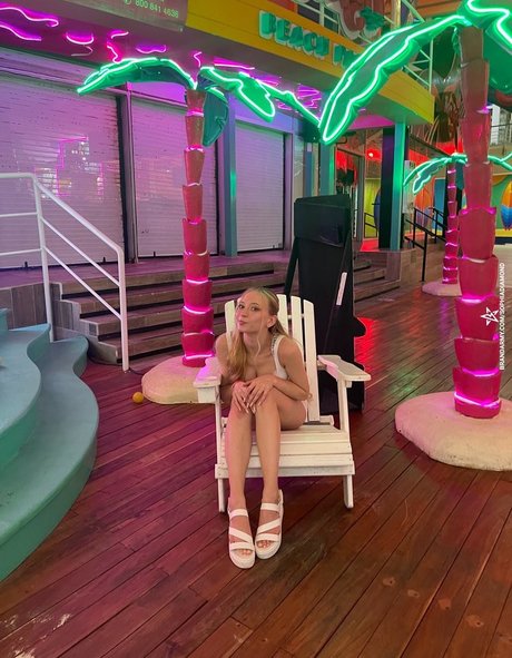 meaty pussy onlyfans sexy naked photo