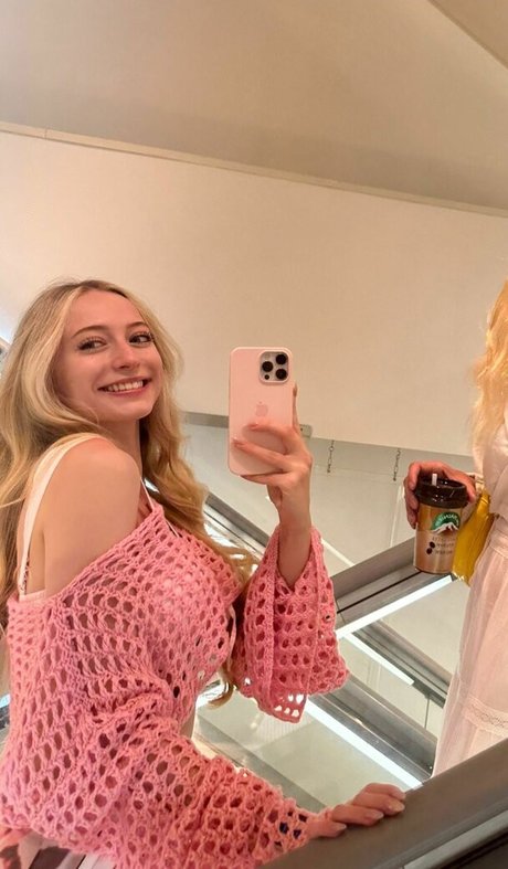 Sophia Diamond nude model image