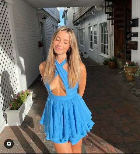 lesbian strapon onlyfans erotic images