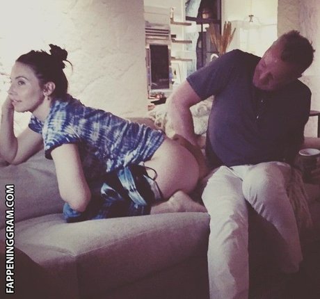 Whitney Cummings star best image