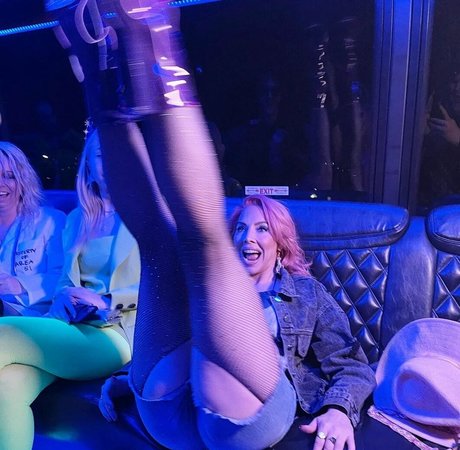 Whitney Cummings pornstar beautiful images