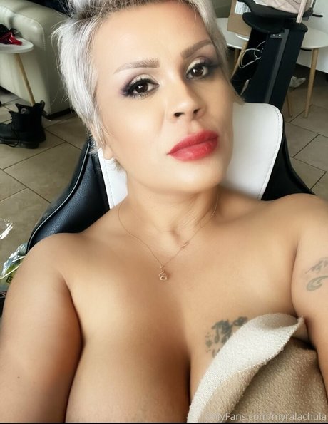 Myralachula top star image