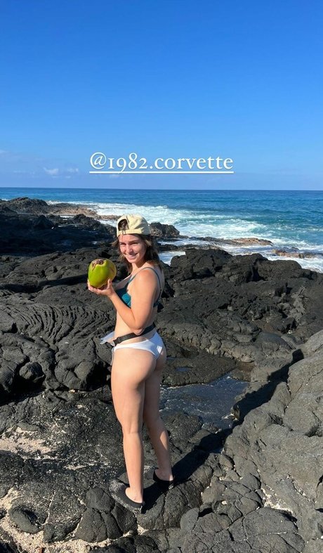 Classiccardad erotic actress picture