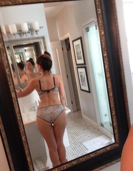 Kelly Brook pornstar xxx photo