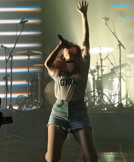 Lauren Mayberry pornstar high quality pictures