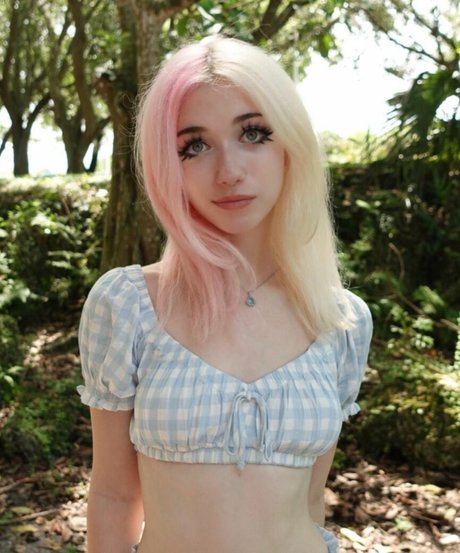 Iluvmeww model pretty image