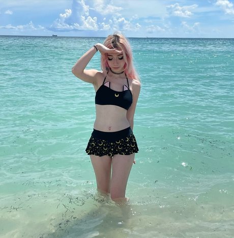 Iluvmeww xxx star photo