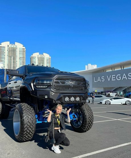 Sonja Reid exclusive actress images