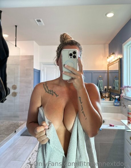 fitmomnextdoor sexy star galleries