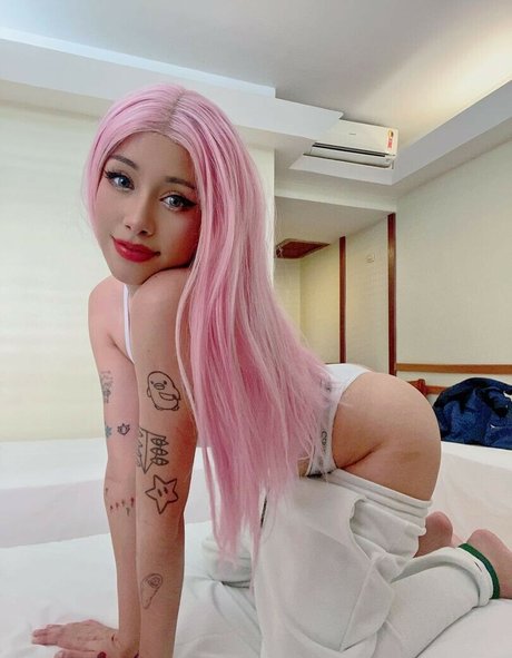 Magic Phyra nude pornstar pic