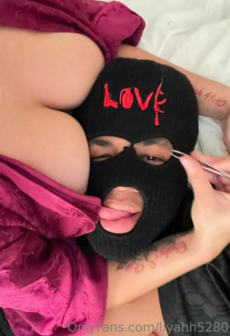 Aaliyah Duggan sexy model image