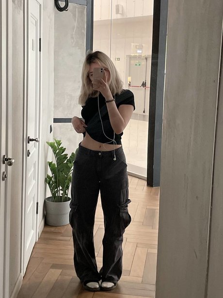 Baby jeyy__jenny sweety_ sex pornstar pic