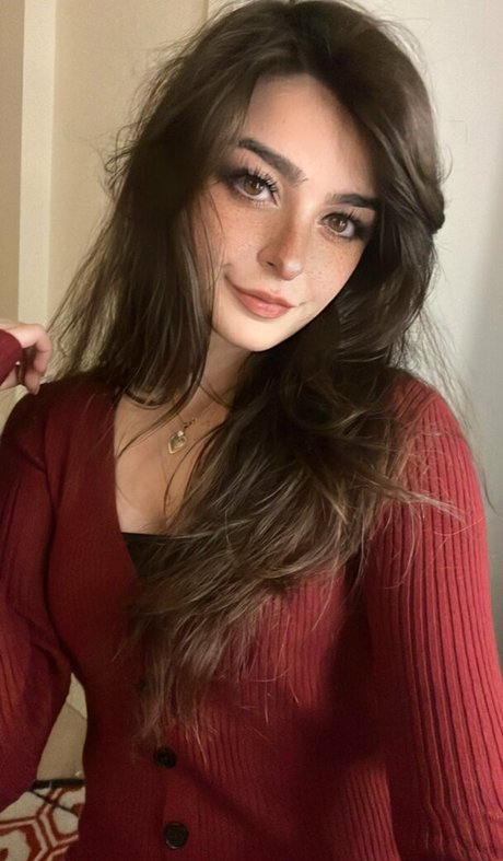 Aruuu pornstar naked photo