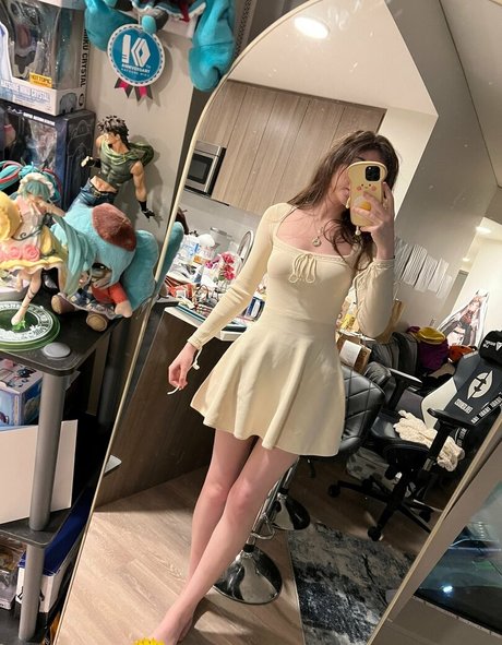 Aruuu pornographic star galleries