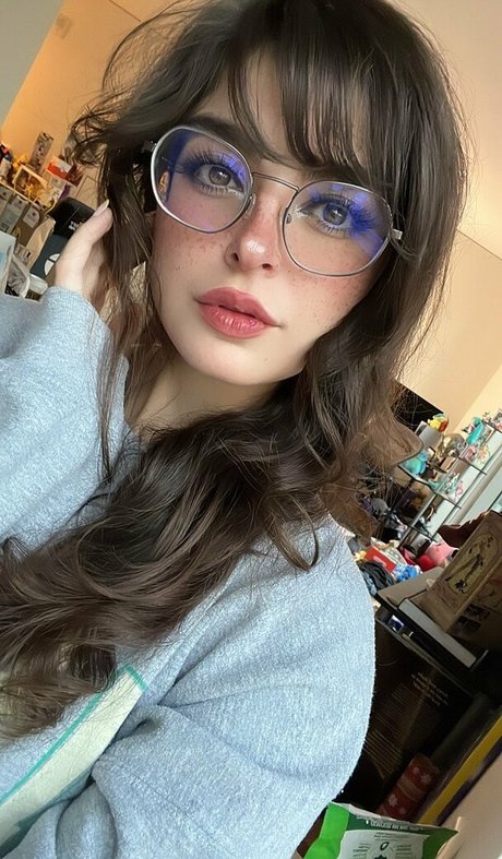 Aruuu pornstar beautiful pictures