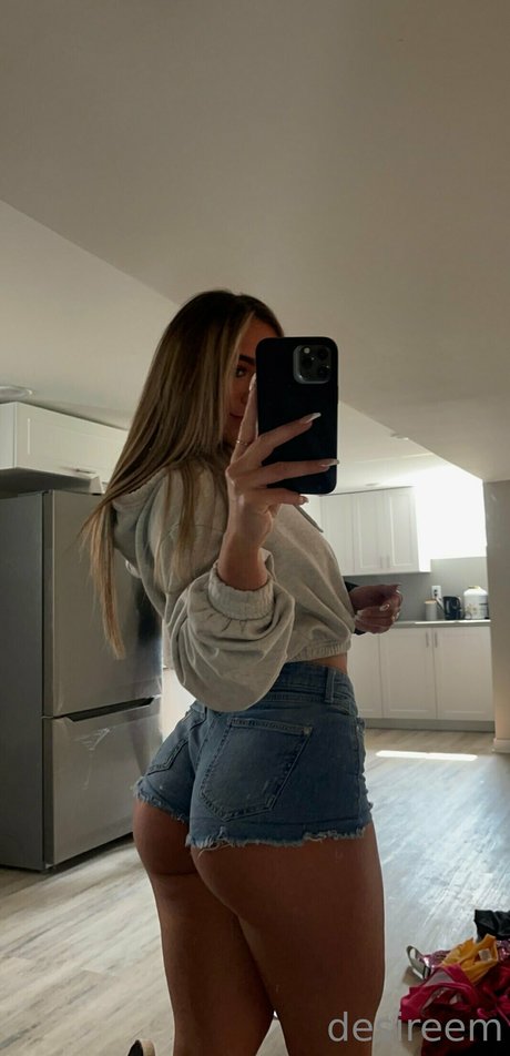 Desireemcmahon pretty actress pic