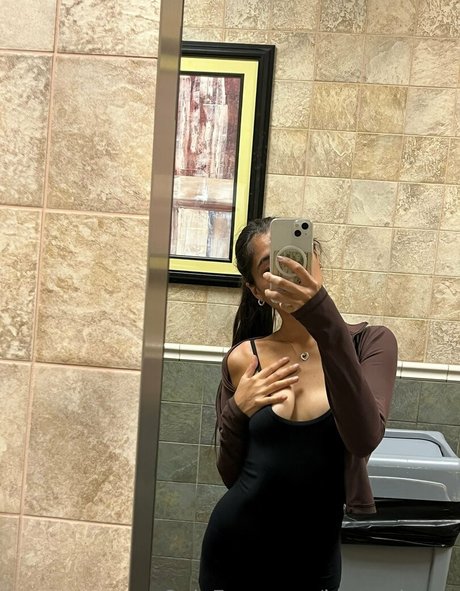 Koreankums porn model image