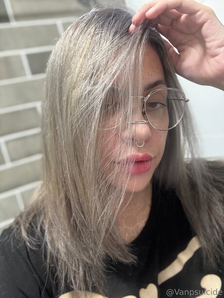 Vanplive high quality actress photos