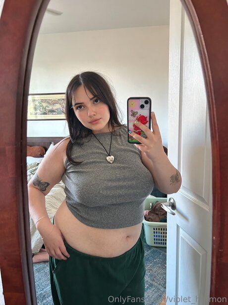 Violet Harmon star free pic