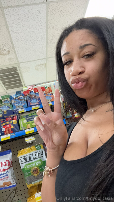 Tinydolltasia best model pictures