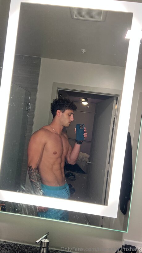 Therealgymshark exclusive model image