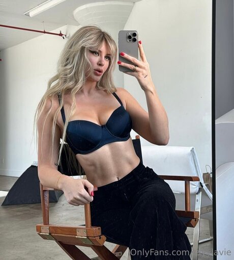 Tayylavie pornstar art pic