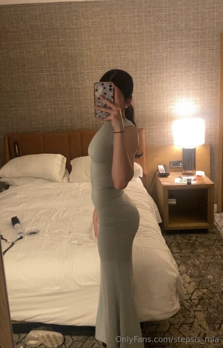 Stepsis Mia hd model photo