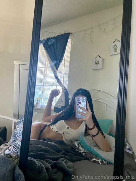 Stepsis Mia porn star image