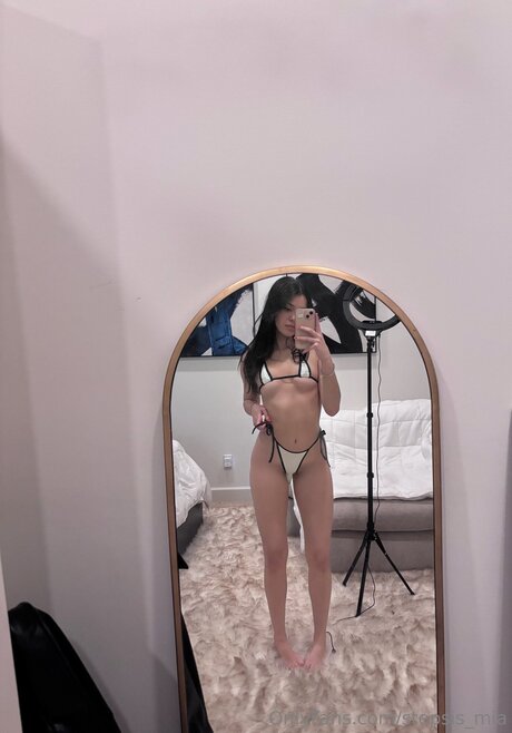 Stepsis Mia model pornographic photo