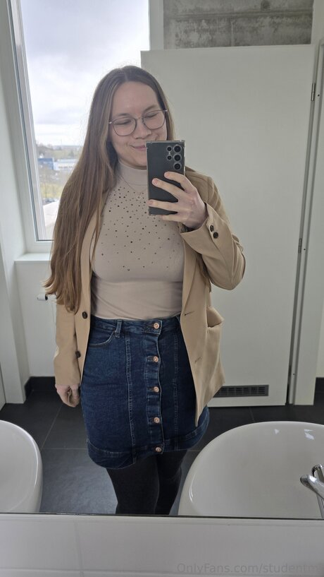 Studentmi pornstar naked archive