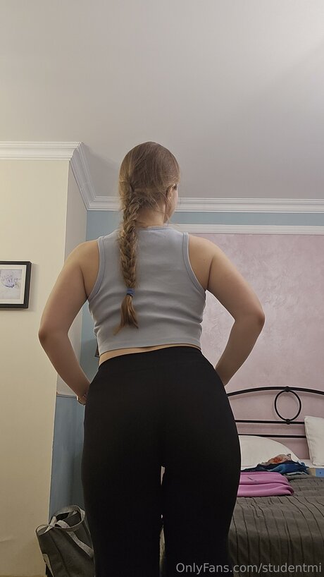 Studentmi star nude archive