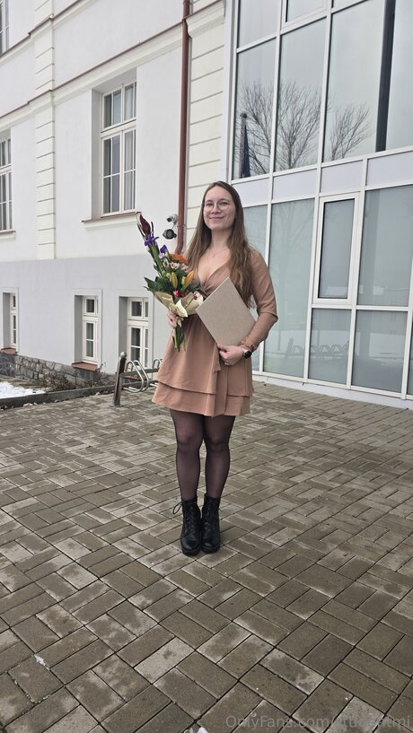 Studentmi model nudes image