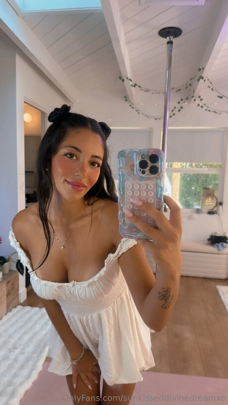 Sunkisseddivinedreamxo star sexy img