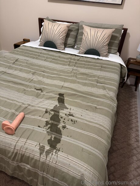 Sum Clut model naked images