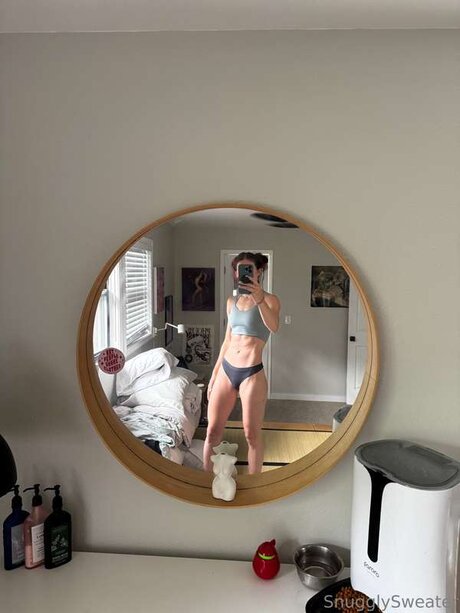 Snugglysweaterof hd model gallery