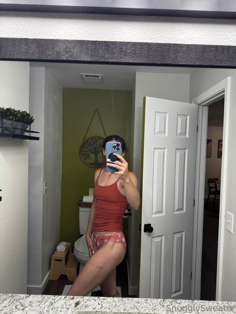 Snugglysweaterof pornstar xxx photo