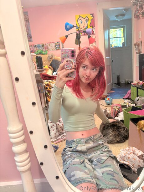 Sonnikuza pornographic model picture