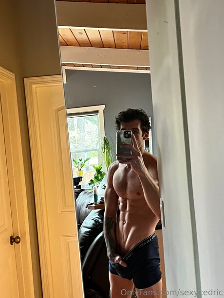 Sexycedric pornographic star picture