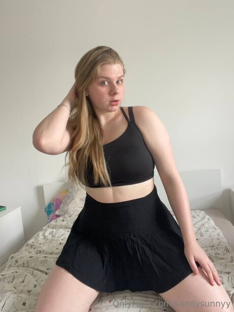 Sandysunnyy pornstar nudes pics