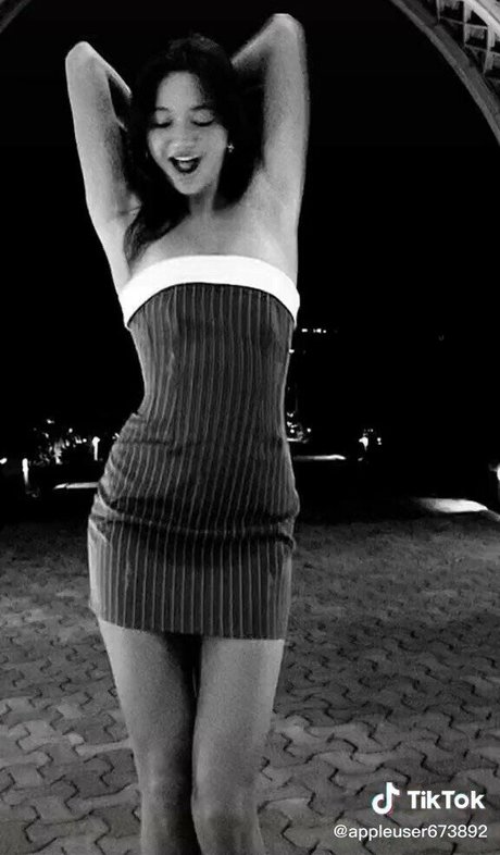 Lilychee sex actress gallery