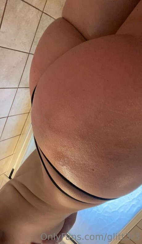 Glitt3r3 pornstar hot picture