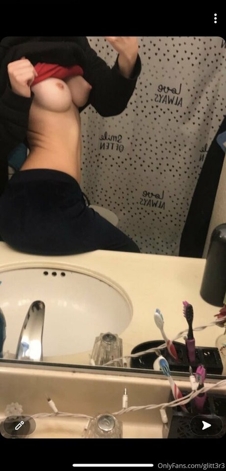 Glitt3r3 high quality star pics