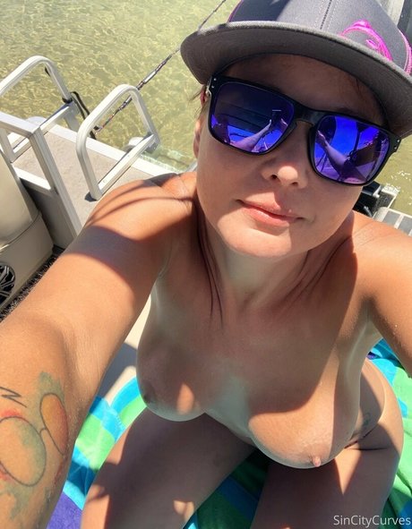 Sincitycurves pornographic actress img