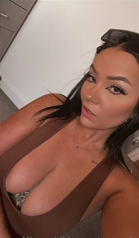 Mirrorgirlkim erotic star archive