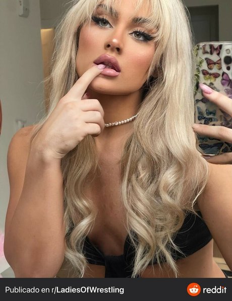 Tiffany Stratton pornstar exclusive pictures